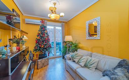 Living room of Flat for sale in  Madrid Capital  with Air Conditioner, Heating and Storage room