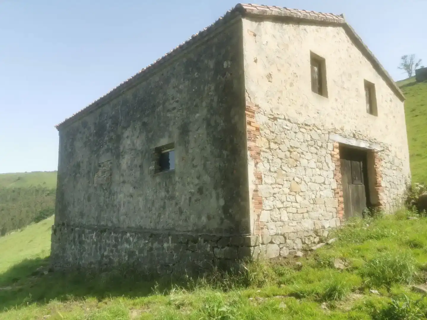 Vista exterior de Finca rústica en venda en Solórzano