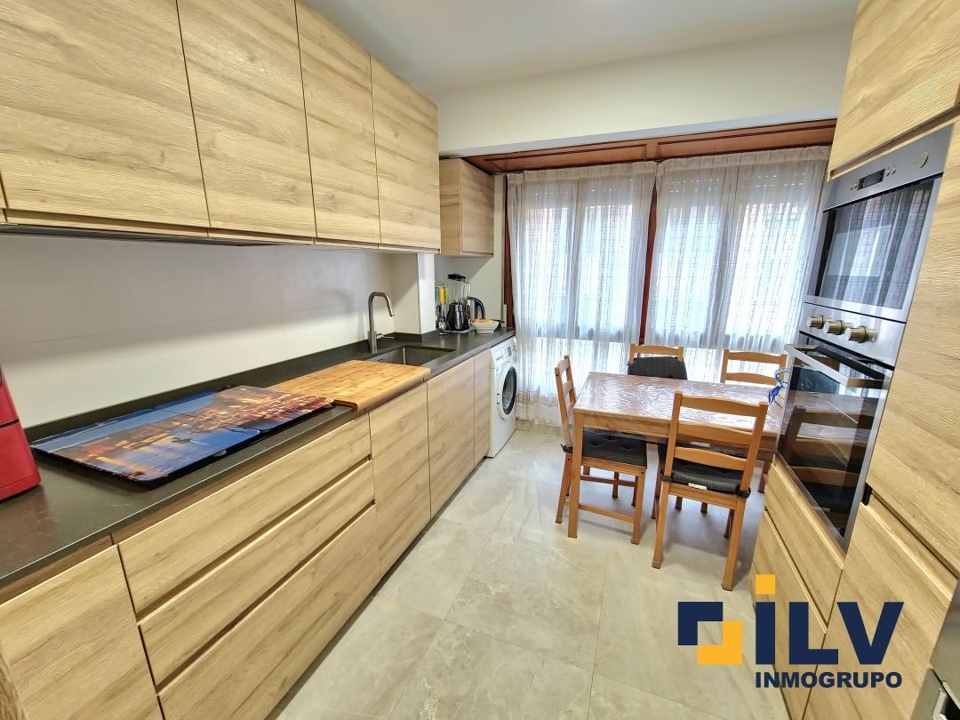 Kitchen of Flat for sale in Portugalete  with Heating and Balcony