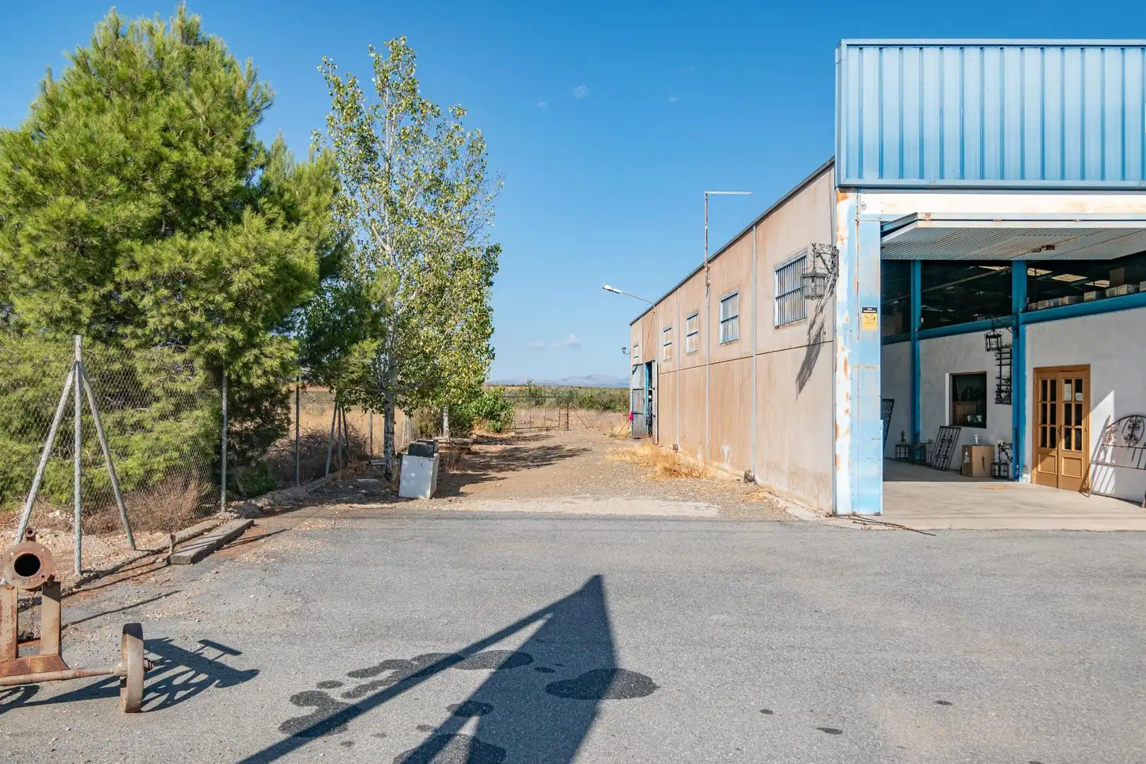 Vista exterior de Nave industrial en venta en Cogollos de Guadix