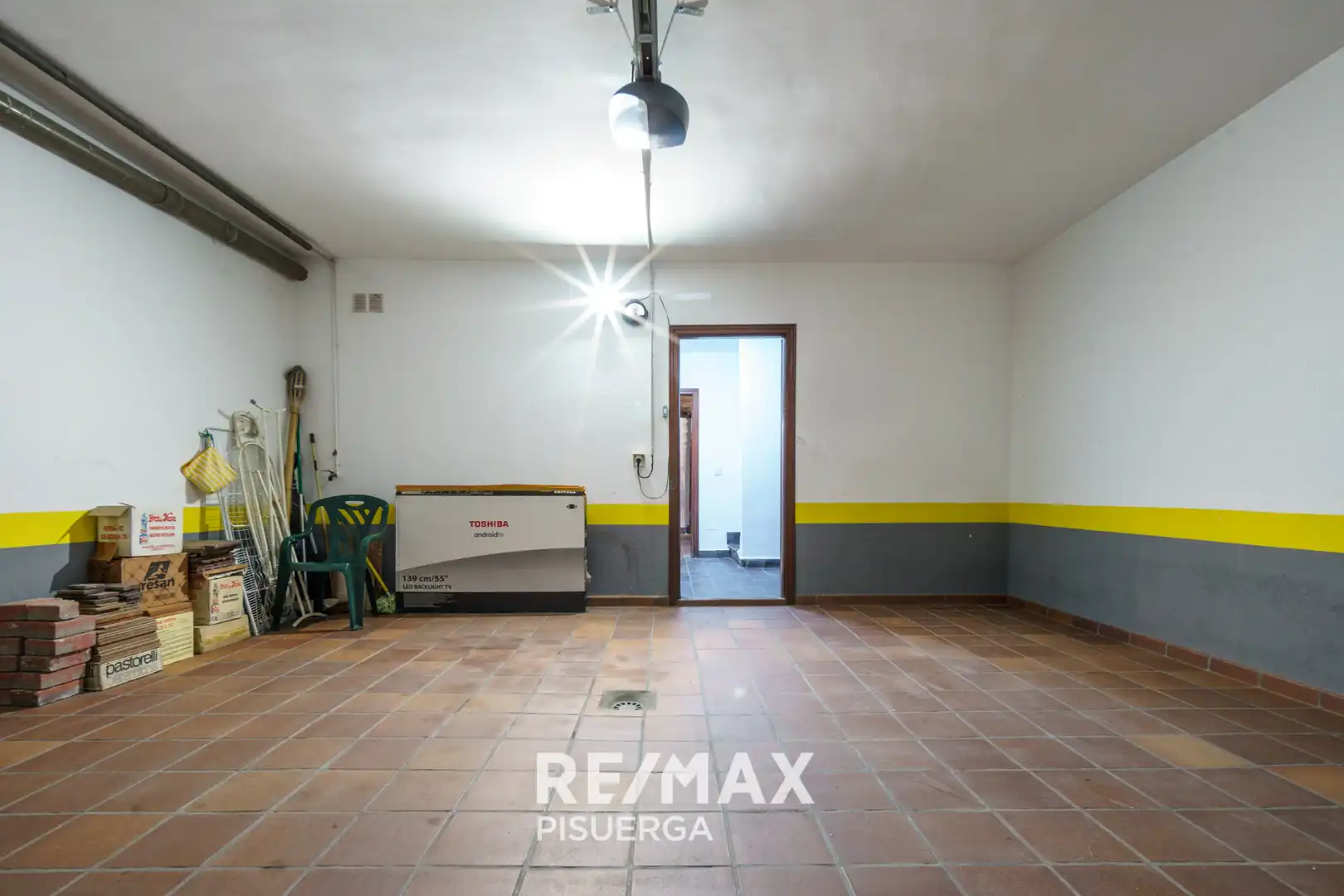 Casa o xalet en venda en Fuensaldaña amb Jardí privat i Traster