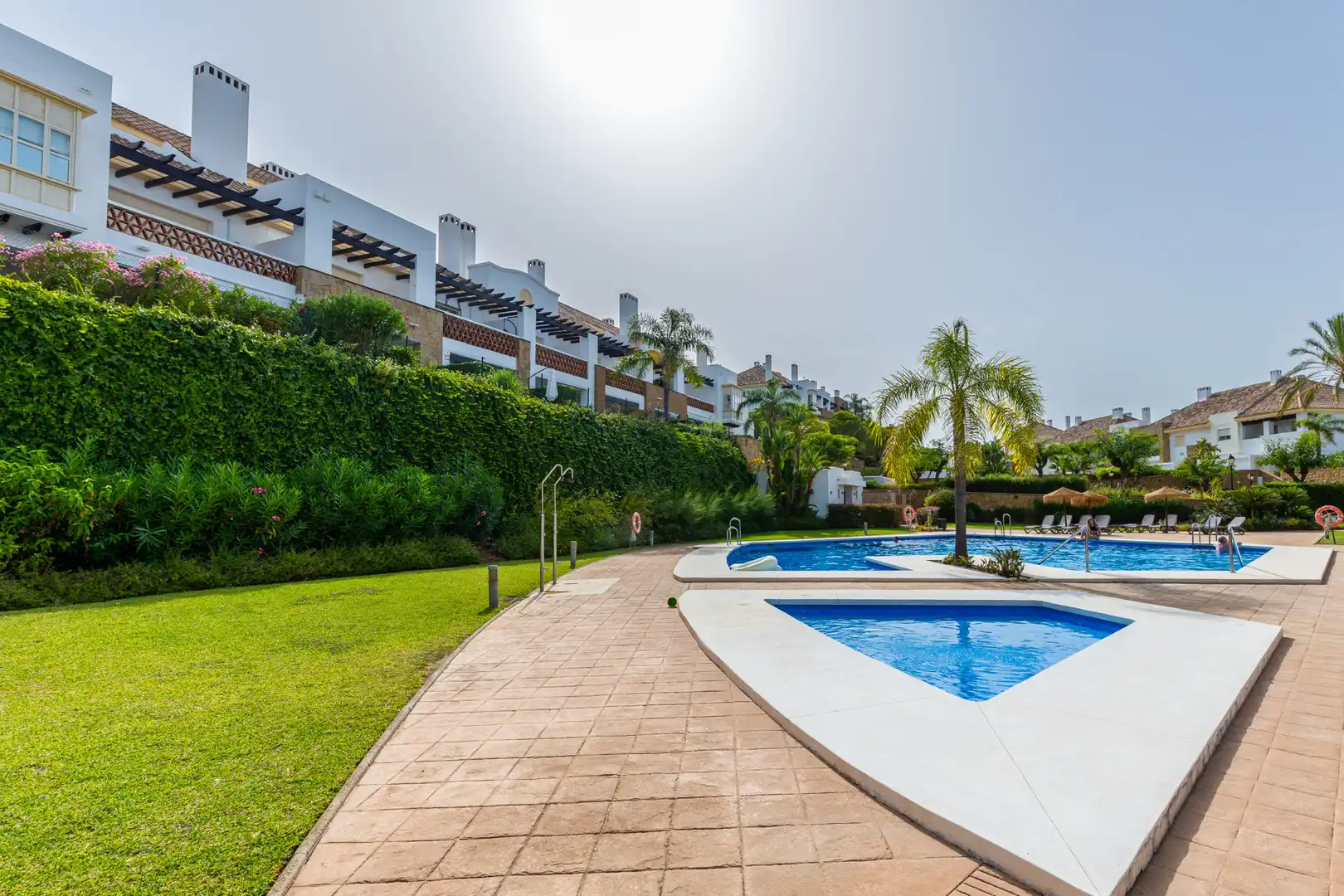 Garten von Einfamilien-Reihenhaus zum Verkauf in Mijas mit Klimaanlage, Privatgarten und Terrasse