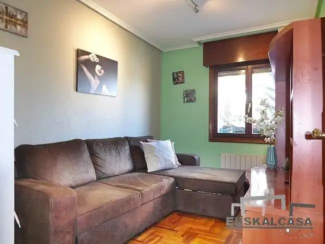 Wohnzimmer von Wohnung zum Verkauf in Bilbao  mit Heizung und Parkett