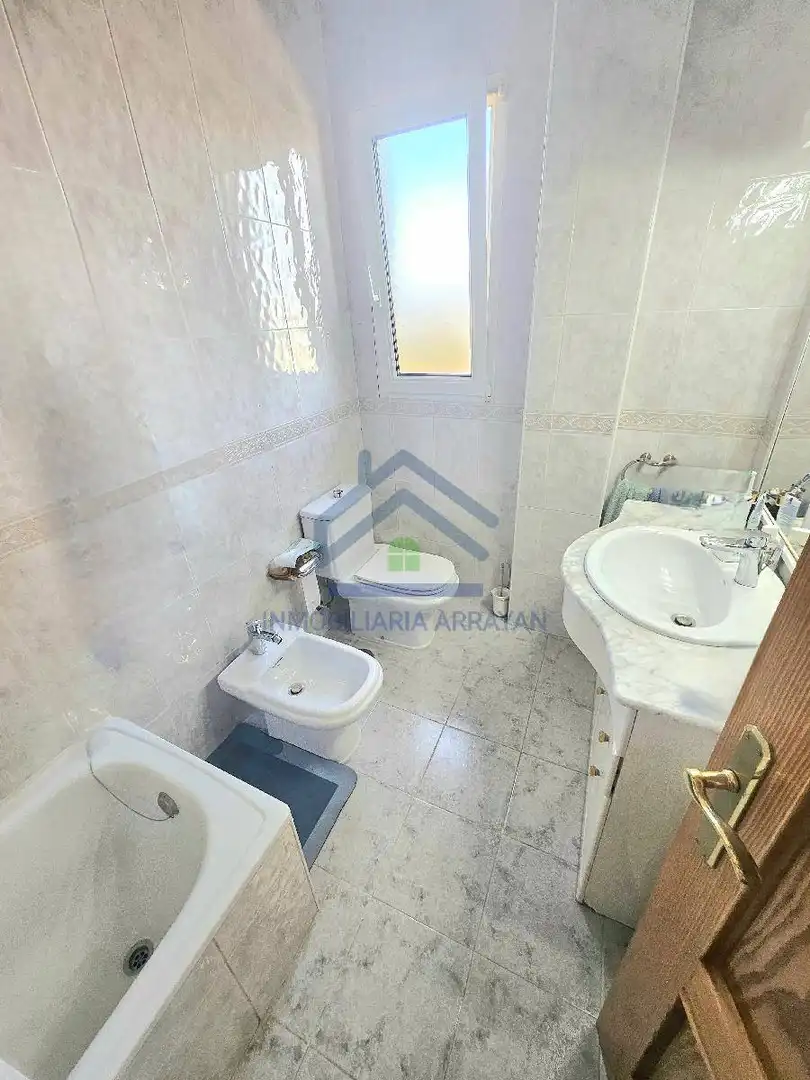 Baño de Casa o chalet en venta en Ogíjares con Aire acondicionado, Calefacción y Jardín privado