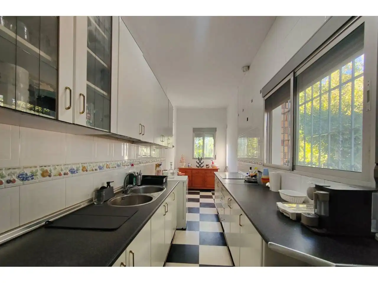 Cocina de Casa o chalet en venta en Carmona con Aire acondicionado, Jardín privado y Terraza