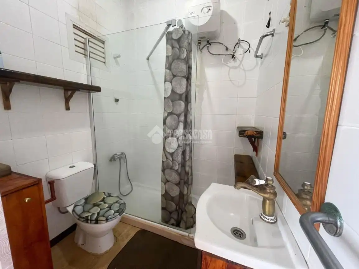 Bathroom of Flat for sale in Sardina