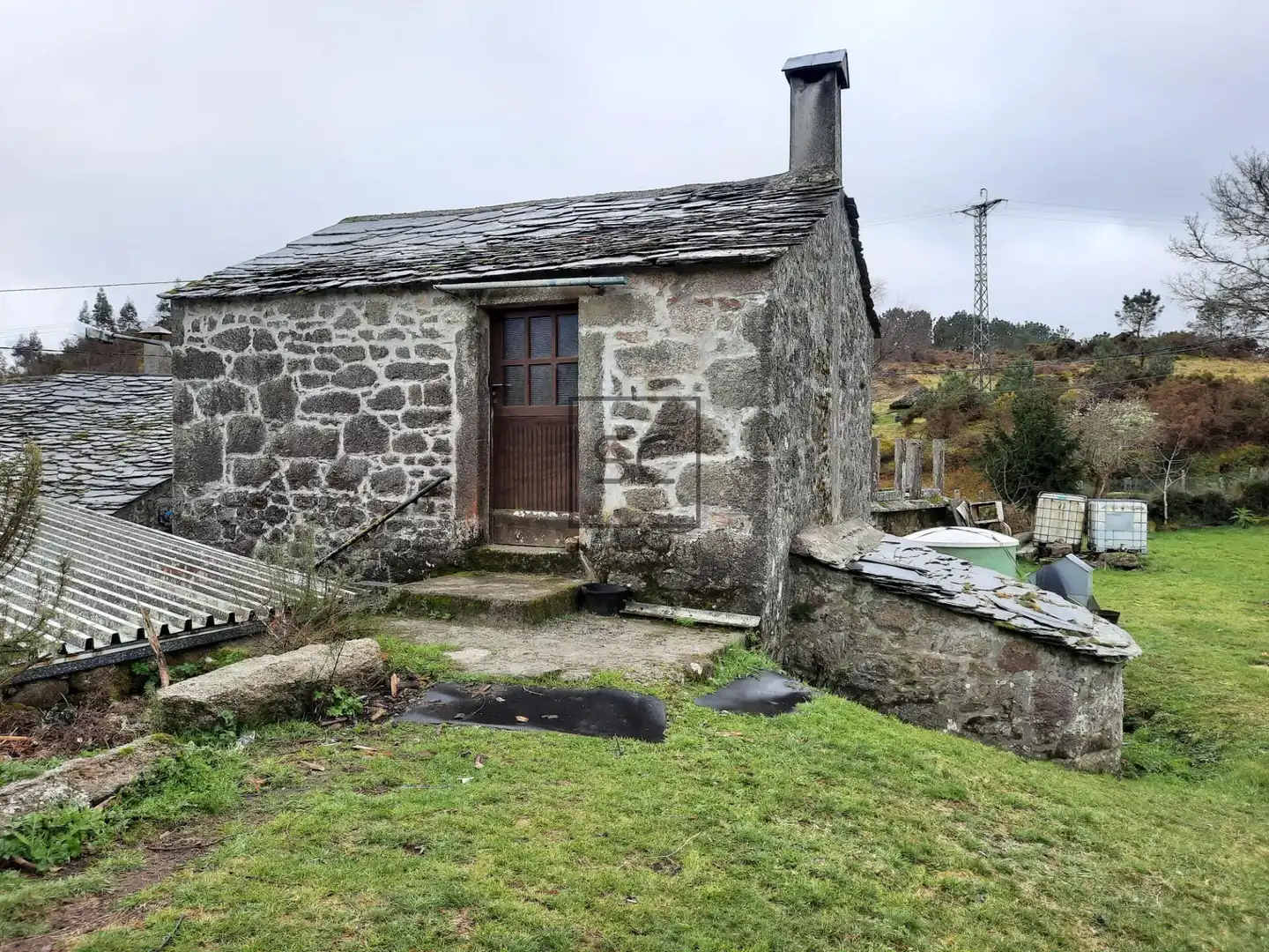 Vista exterior de Finca rústica en venda en As Pontes de García Rodríguez  amb Jardí privat