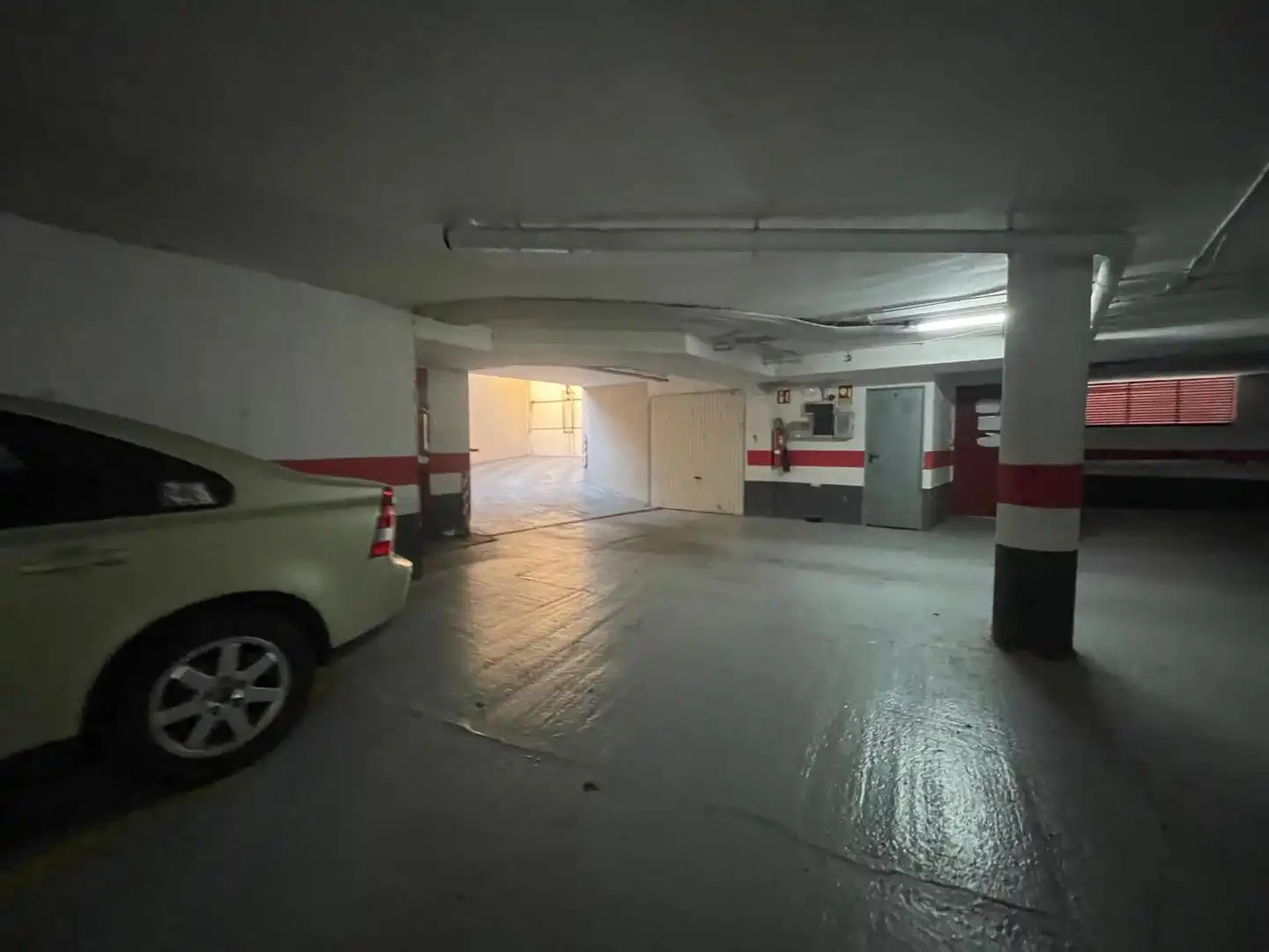 Parkplatz von Garage zum Verkauf in Zaragoza