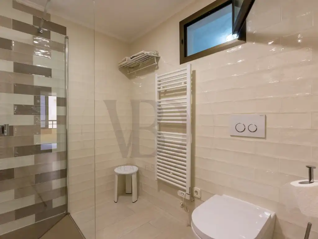 Bathroom of Apartments for sale in Eivissa  with Air Conditioner, Furnished and Oven
