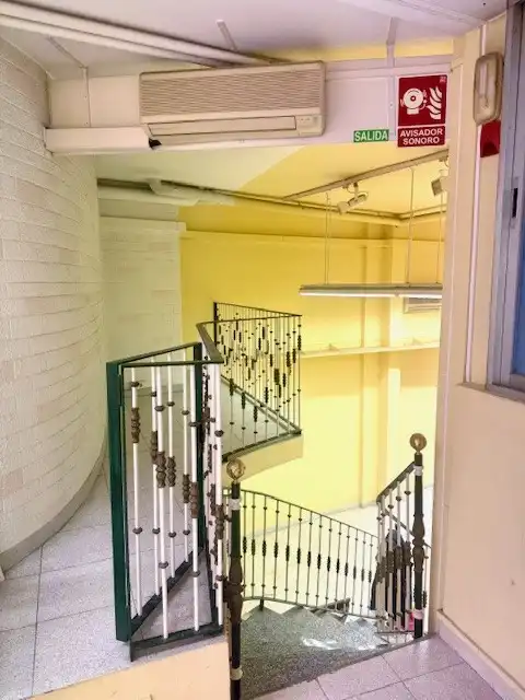Gewerbefläche zur Miete in Carrer del Clavell 1, imagen 8