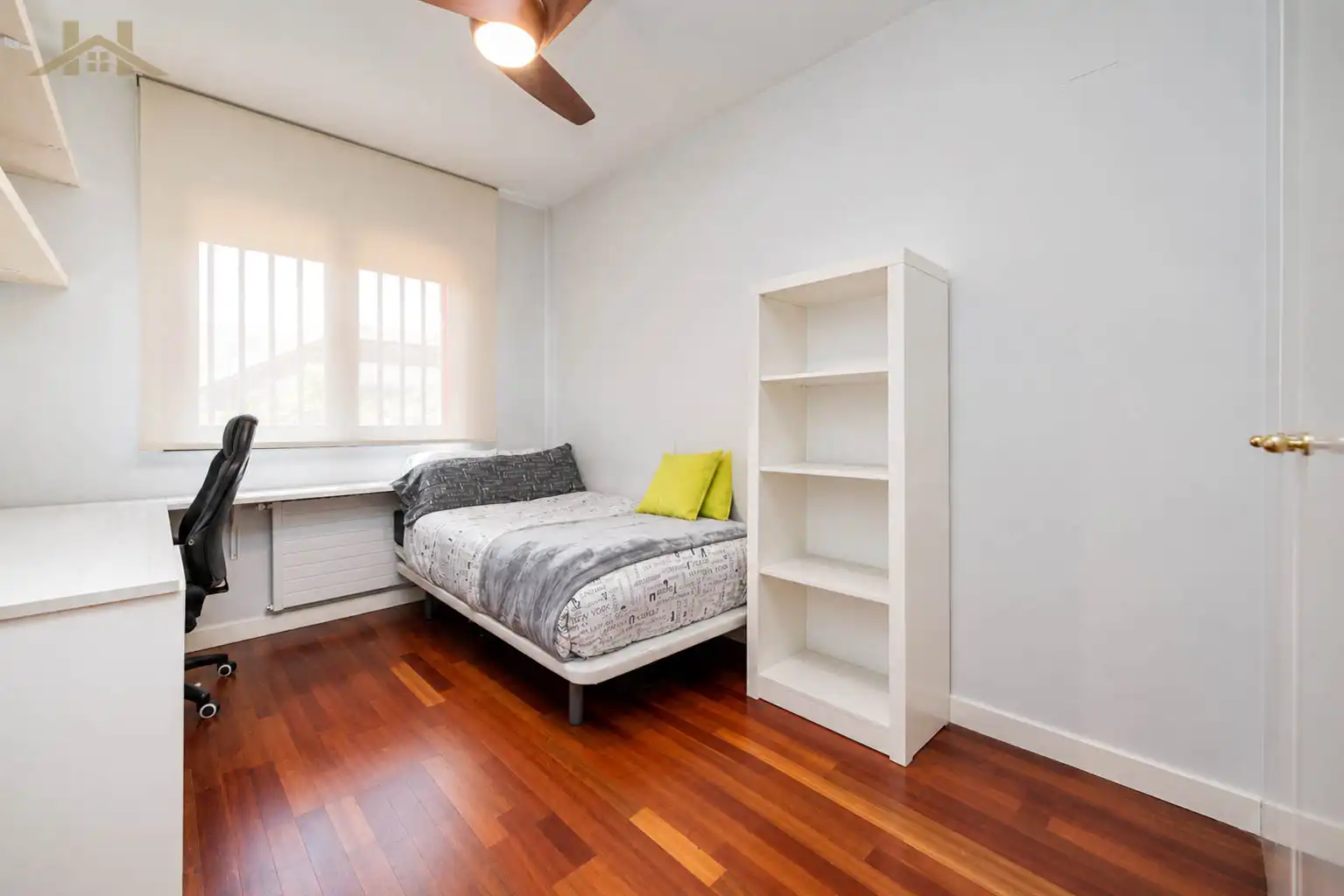Bedroom of Flat for sale in Madrid  with Air Conditioner, Heating and Terrace