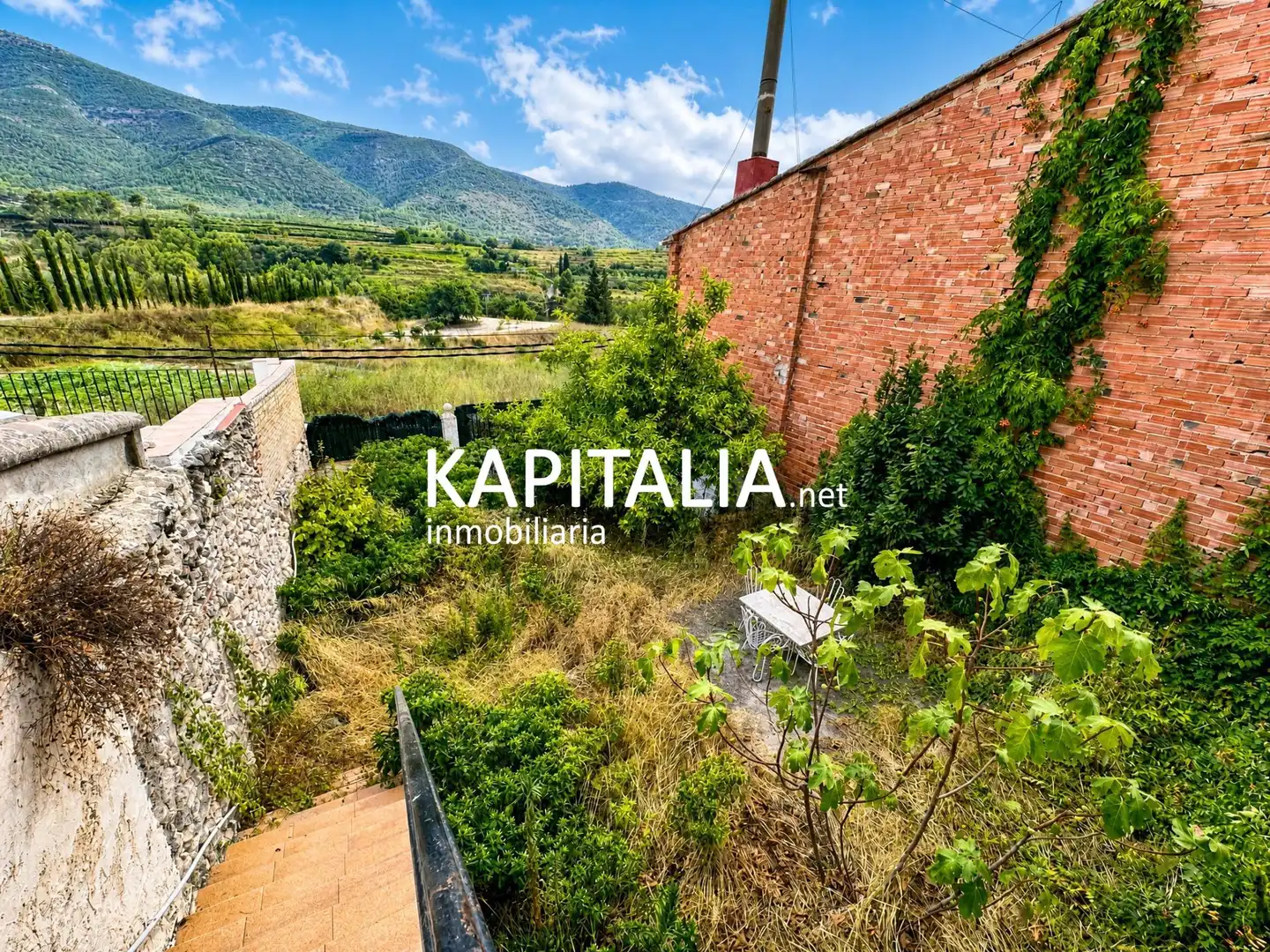 Jardí de Finca rústica en venda en Otos amb Jardí privat