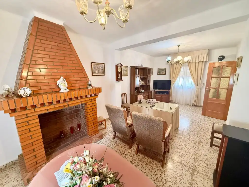 Sala d'estar de Casa o xalet en venda en Jayena amb Balcó