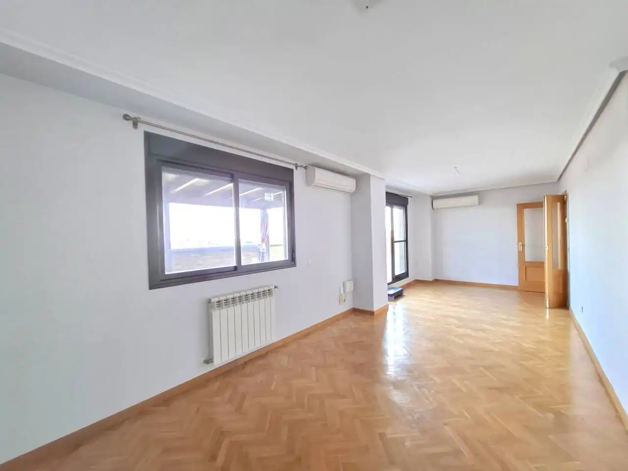 Habitación de Piso de alquiler en Valdemoro con Aire acondicionado, Calefacción y Terraza