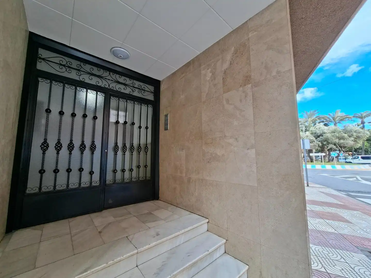 Flat for sale in Roquetas de Mar  with Balcony