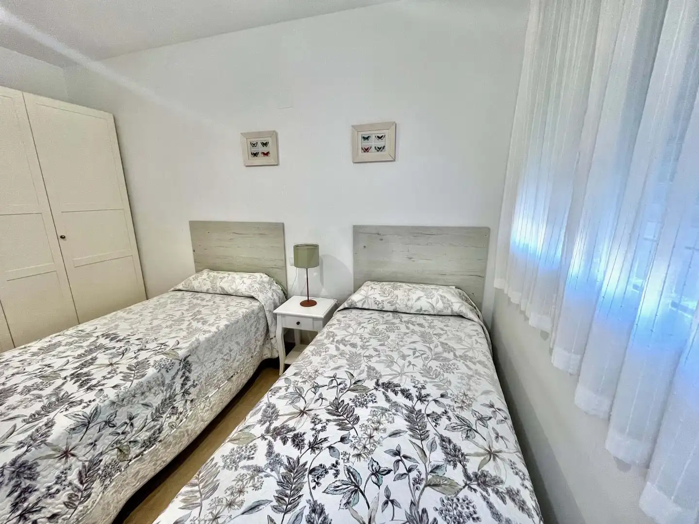 Schlafzimmer von Wohnung zum Verkauf in Torreblanca mit Klimaanlage, Heizung und Schwimmbad