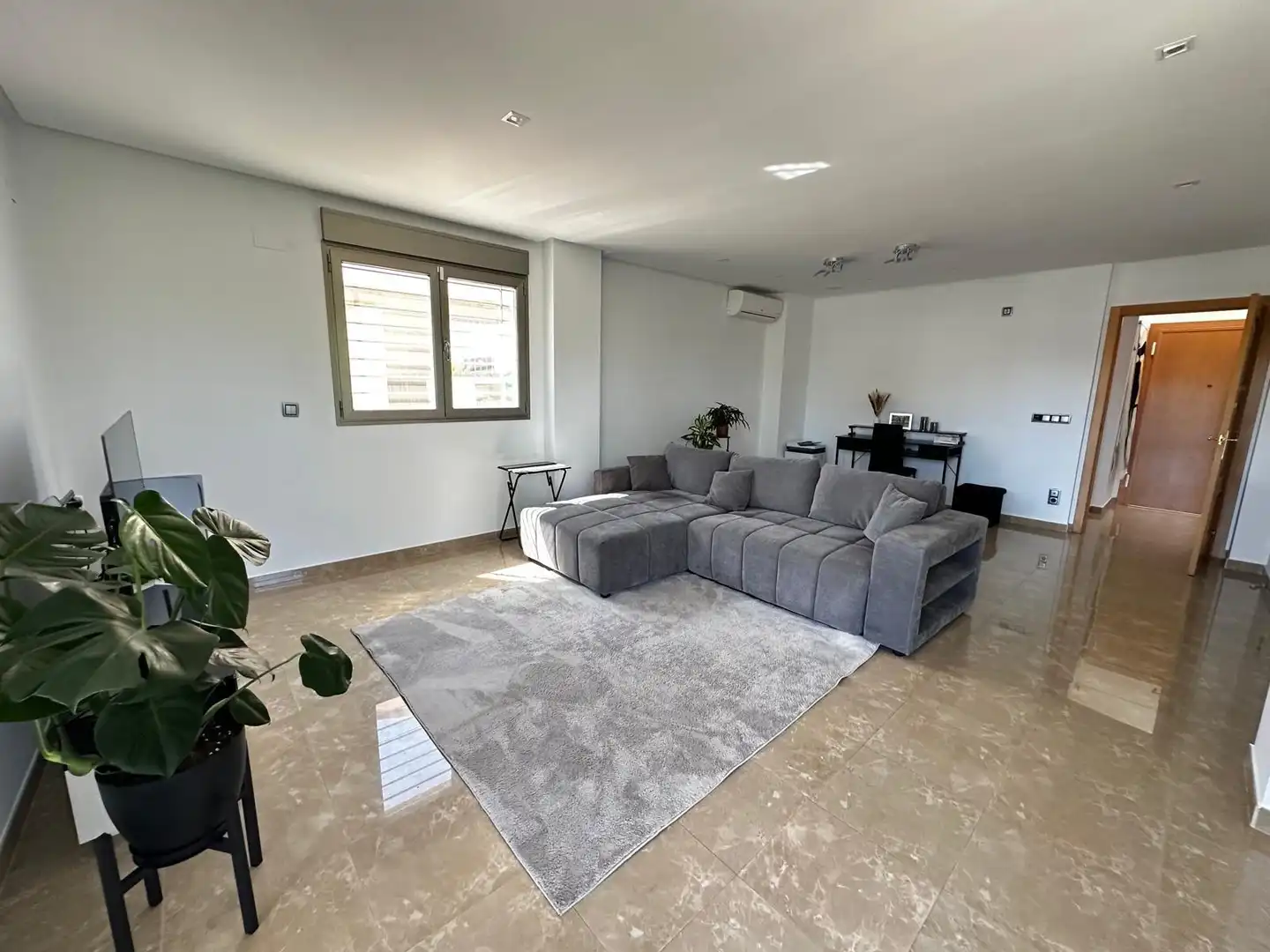 Sala d'estar de Casa o xalet en venda en Llíria amb Aire condicionat, Calefacció i Terrassa
