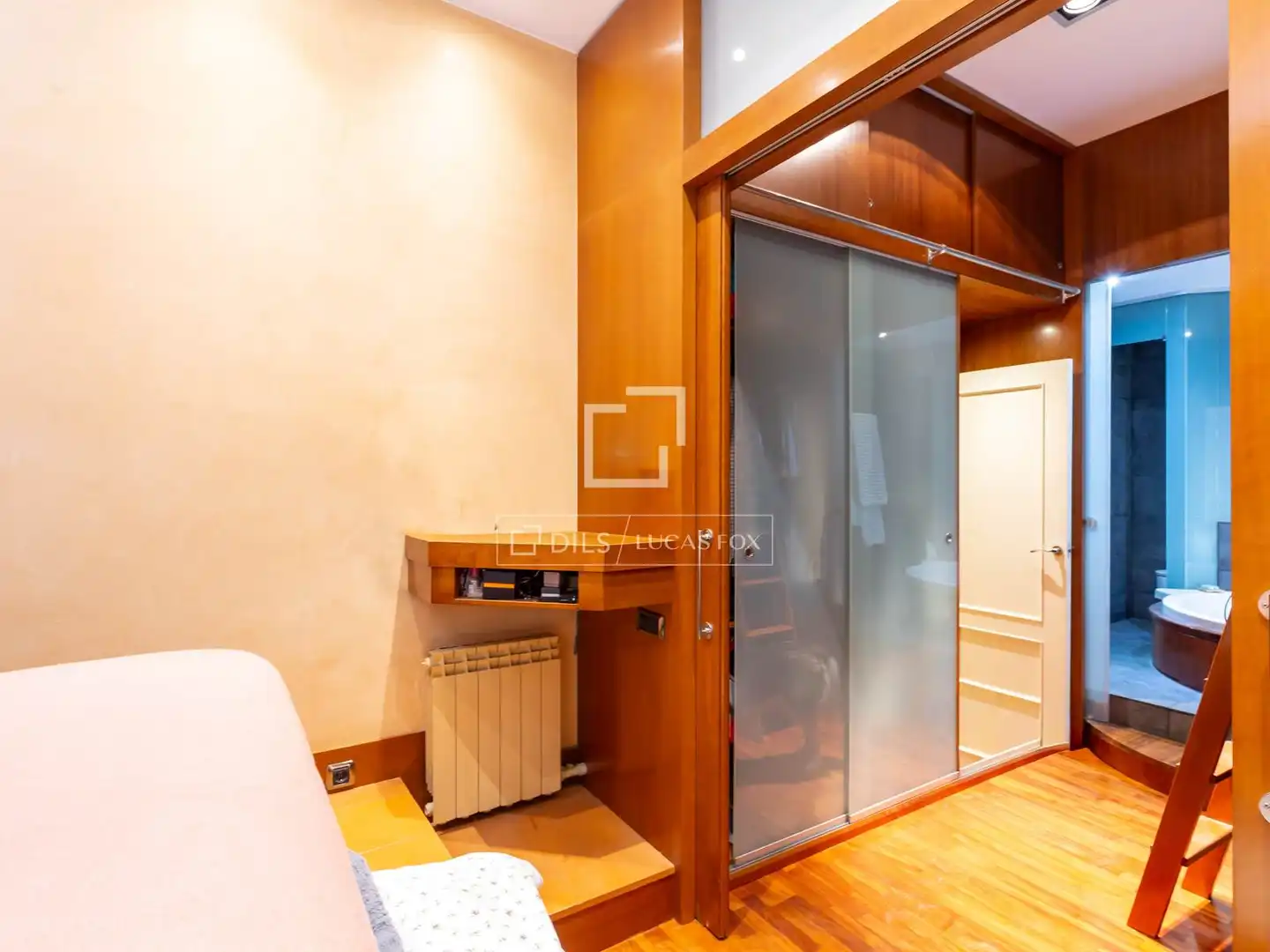 Bedroom of Flat for sale in Sant Joan Despí  with Air Conditioner
