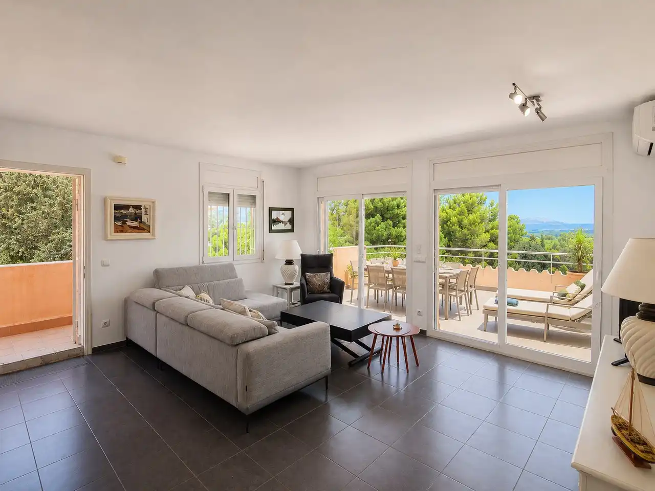 Sala de estar de Dúplex en venta en Begur con Aire acondicionado, Calefacción y Terraza