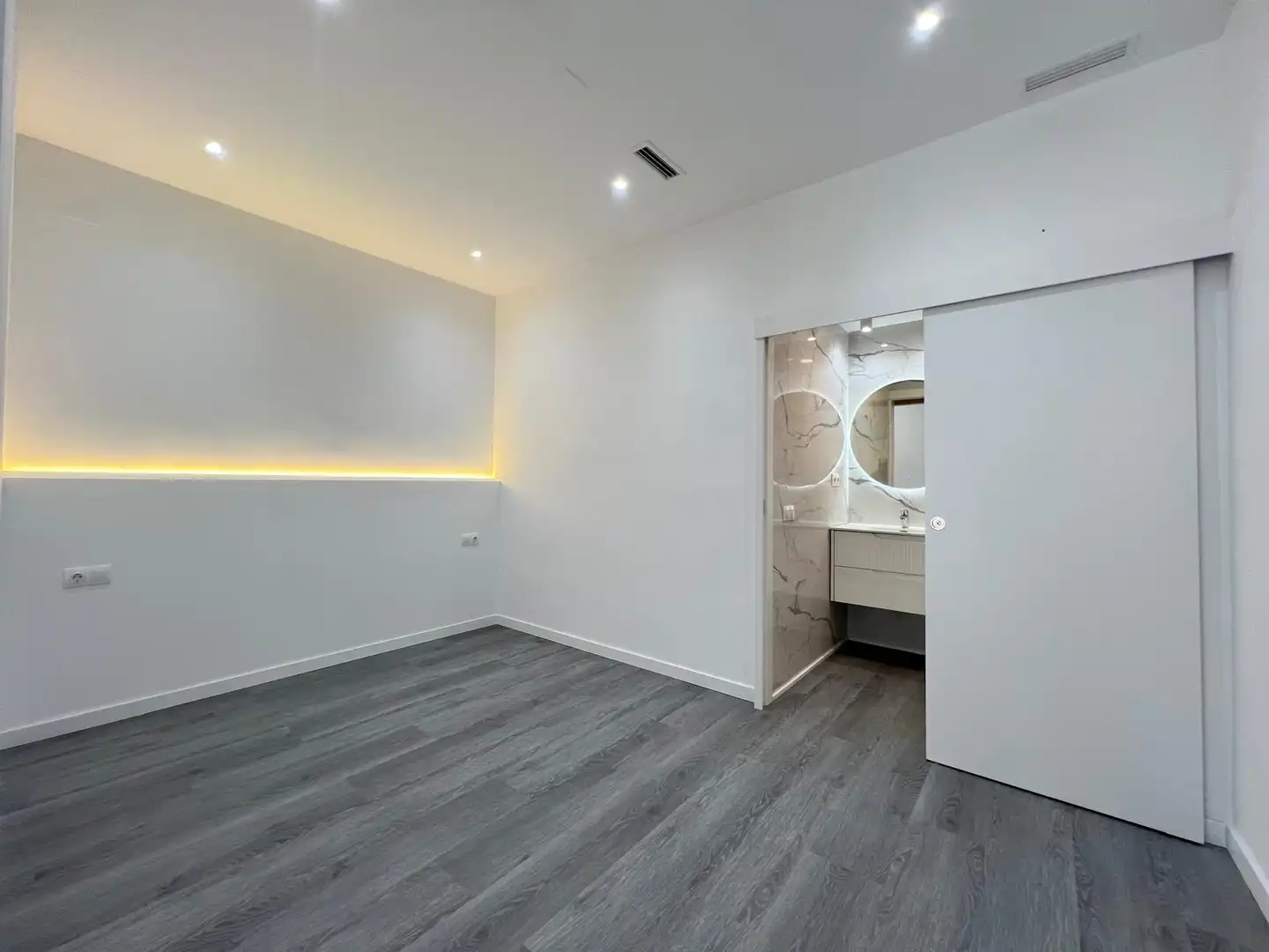 Piso en venta en Sant Boi de Llobregat con Calefacción y Parquet
