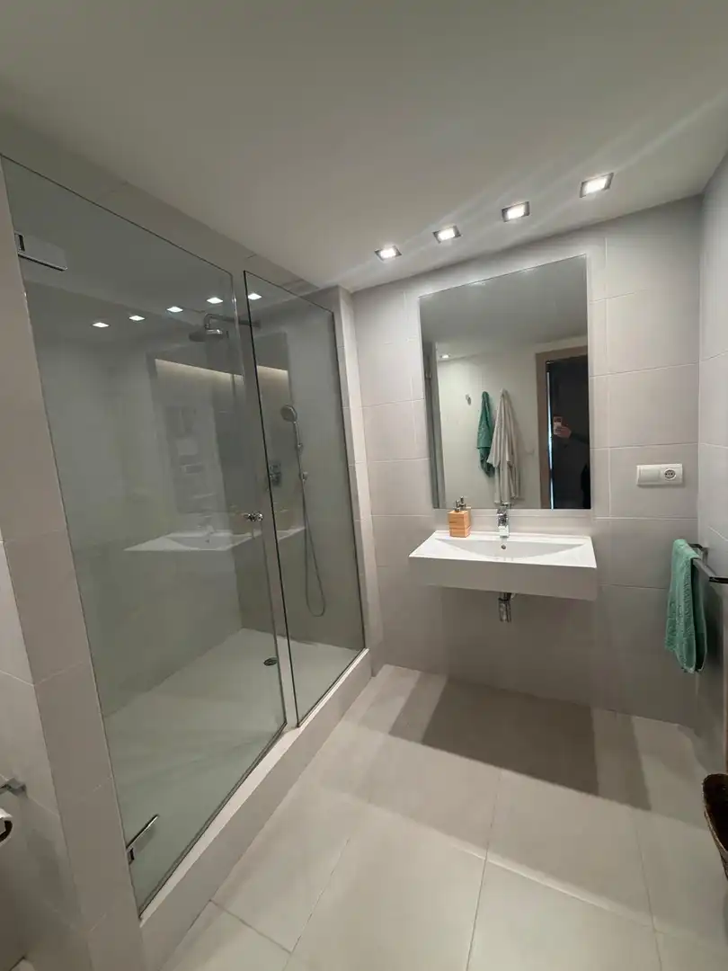 Baño de Piso en venta en Alfafar con Aire acondicionado, Terraza y Amueblado