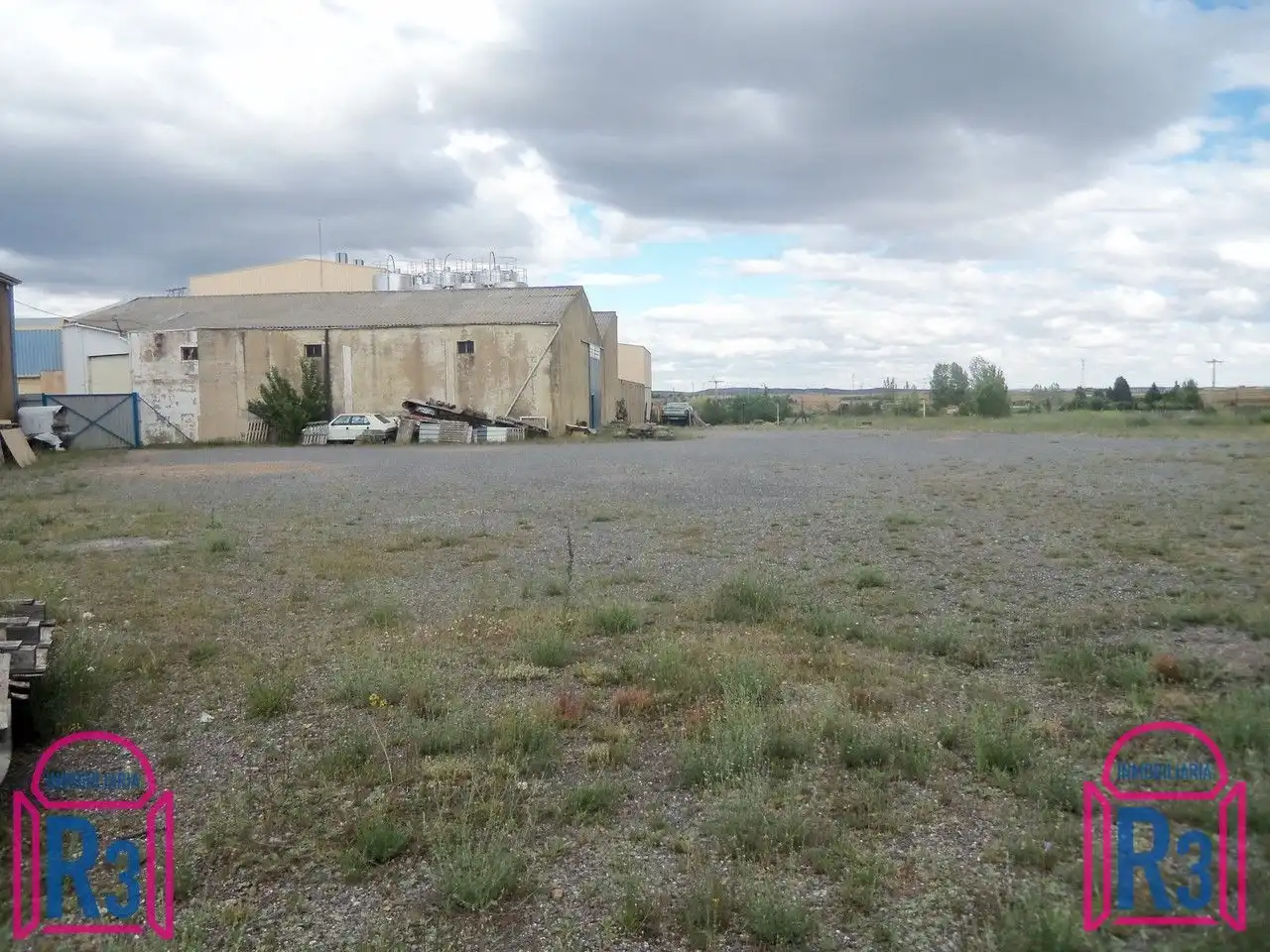Nave industrial en venta en Valdefresno