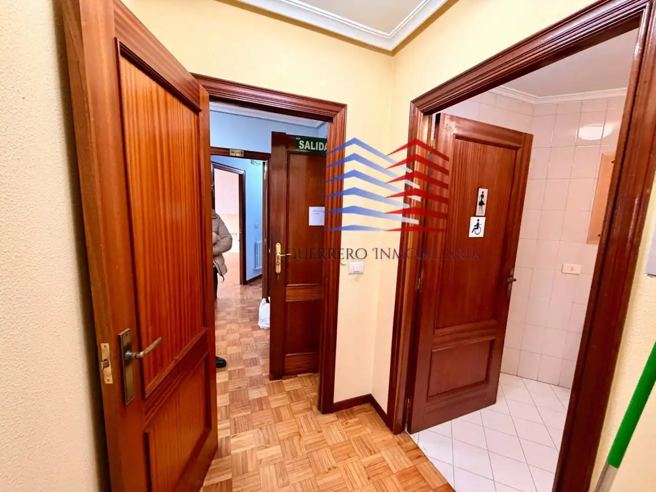 Piso en venta en Ourense Capital  con Calefacción, Trastero y Balcón