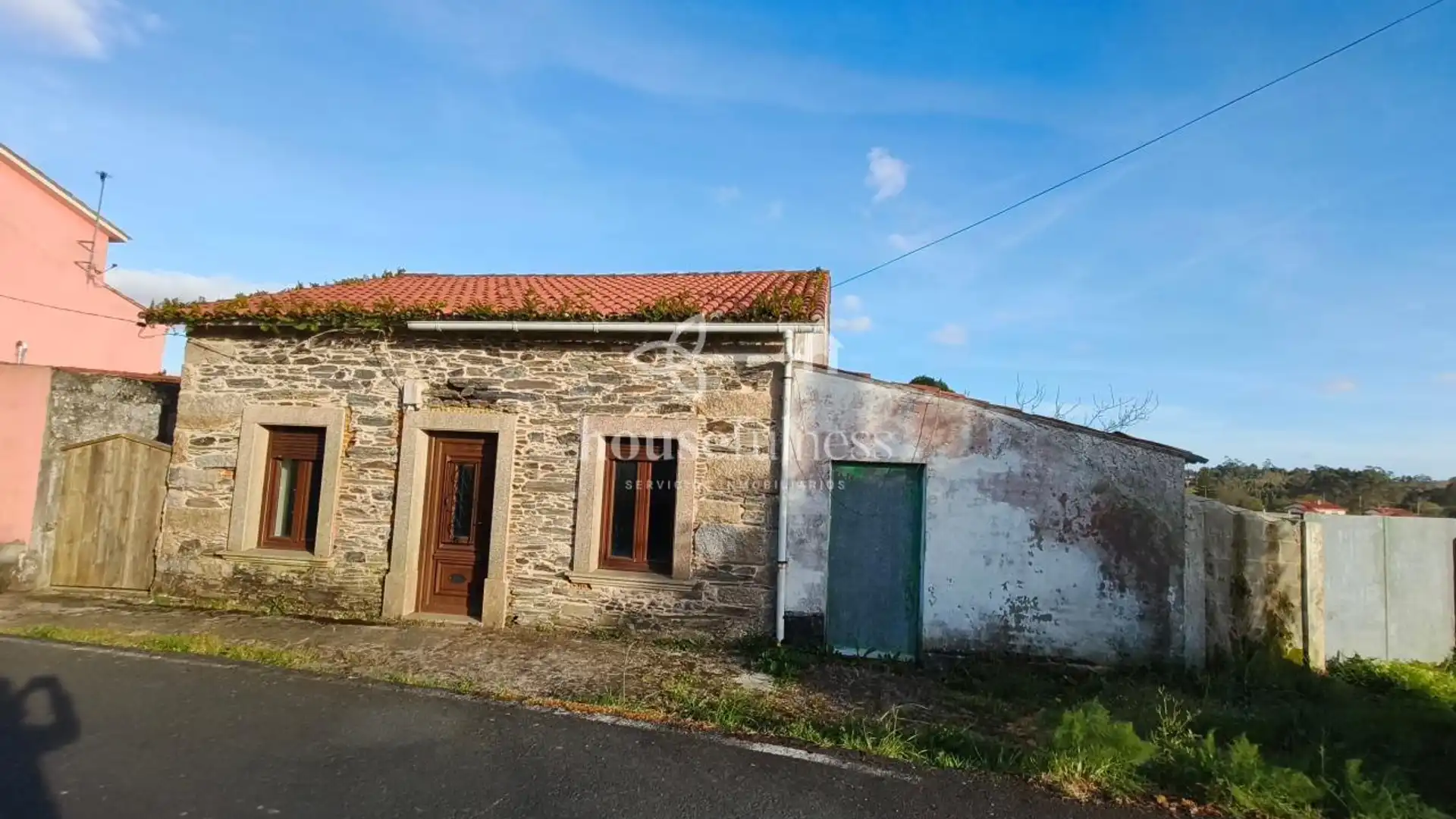Außenansicht von Haus oder Chalet zum Verkauf in Mugardos mit Privatgarten und Abstellraum