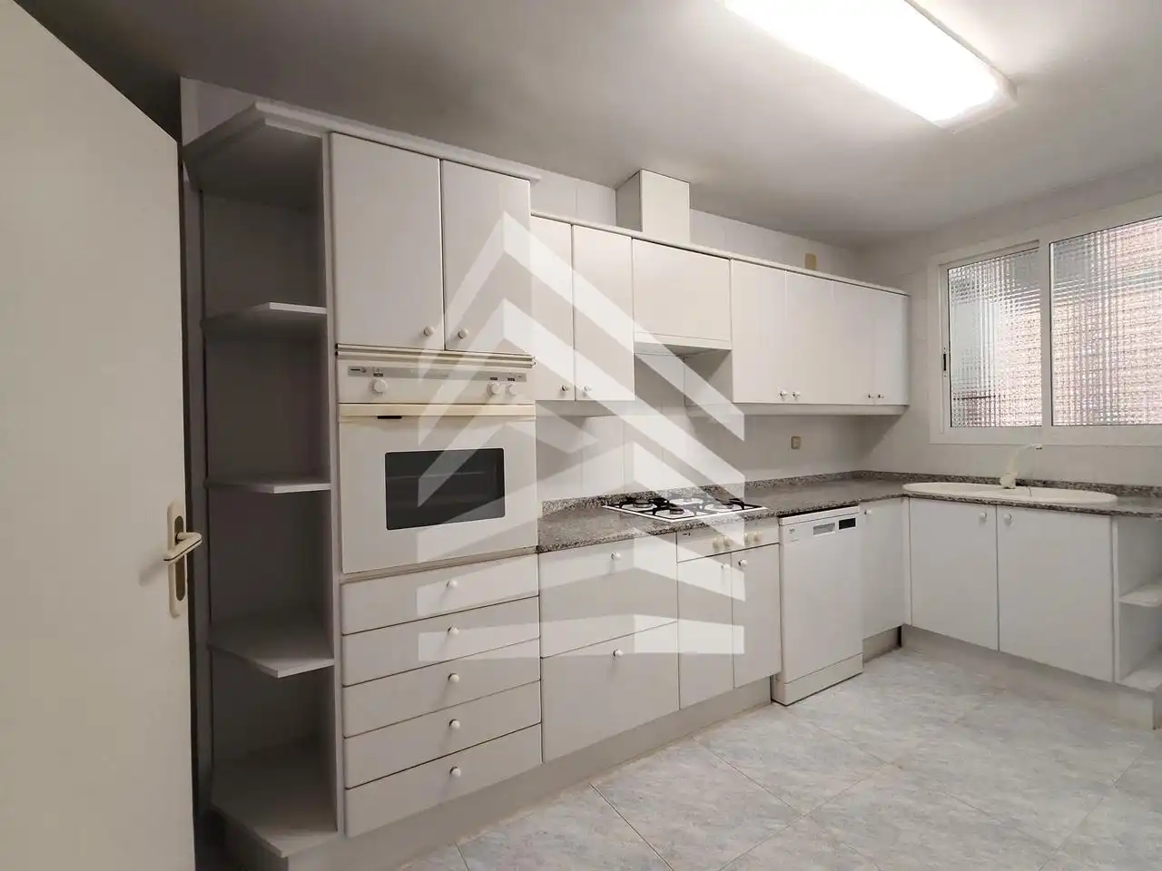 Piso con terraza en venta en Gran Via de Carles III, imagen 12