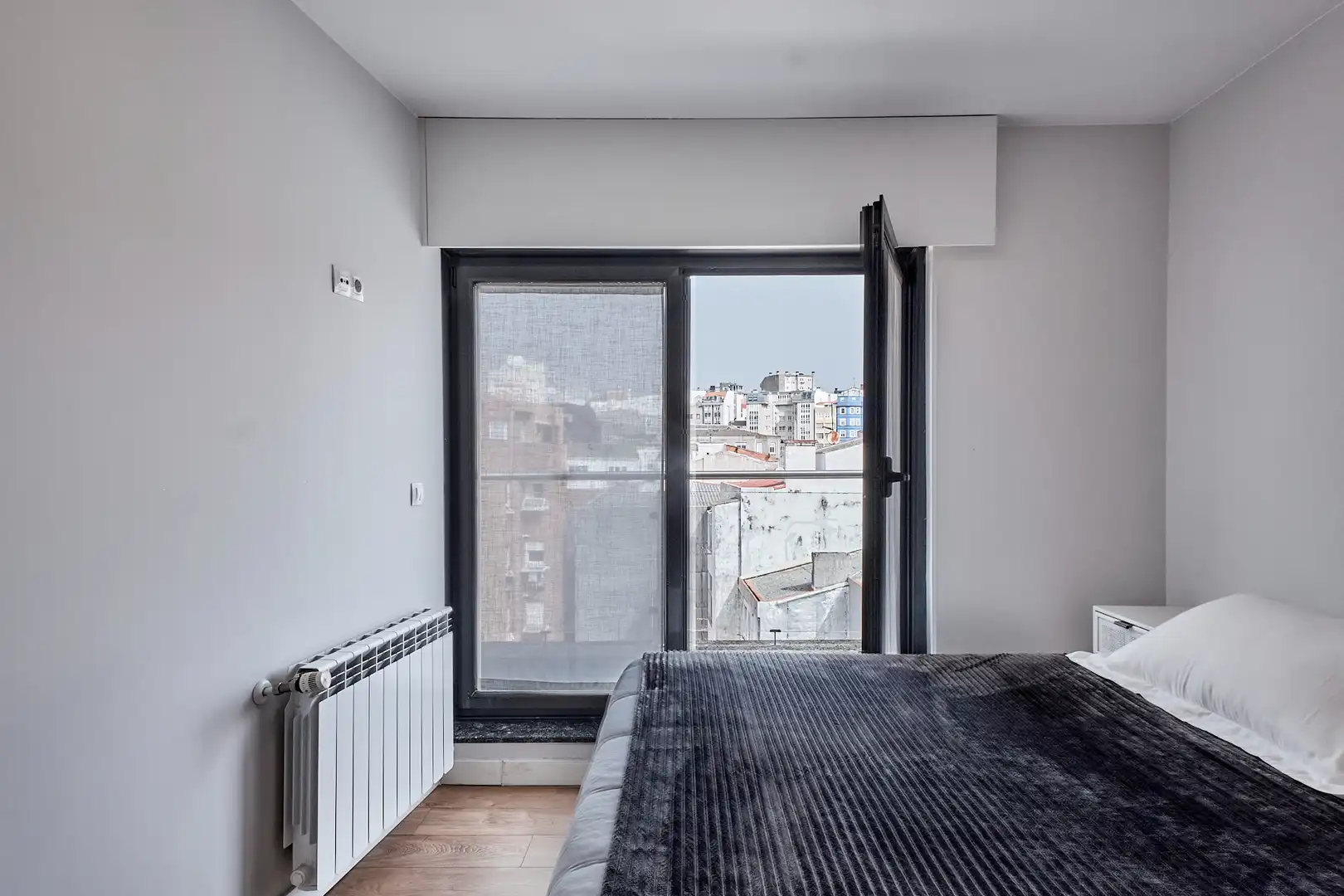 Habitación de Ático en venta en A Coruña Capital  con Calefacción, Parquet y Terraza