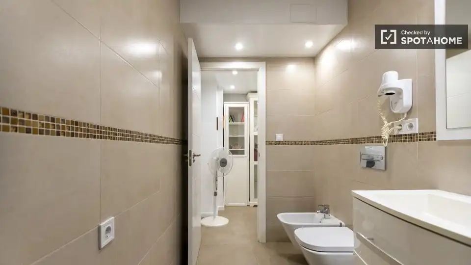 Wohnung zur Miete in Quatre Carreres, imagen 10