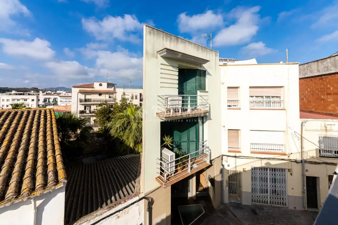 Vista exterior de Pis en venda en Cubelles amb Aire condicionat i Calefacció