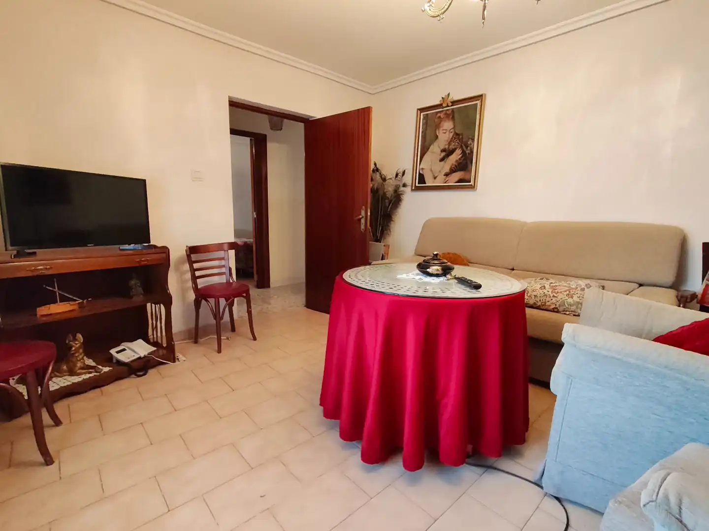 Sala d'estar de Casa o xalet en venda en Brahojos de Medina amb Calefacció, Jardí privat i Traster