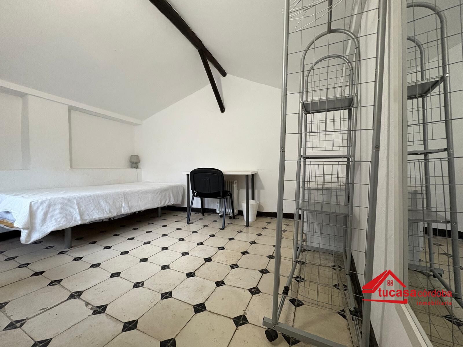 Dormitori de Casa o xalet en venda en  Córdoba Capital amb Terrassa i Traster