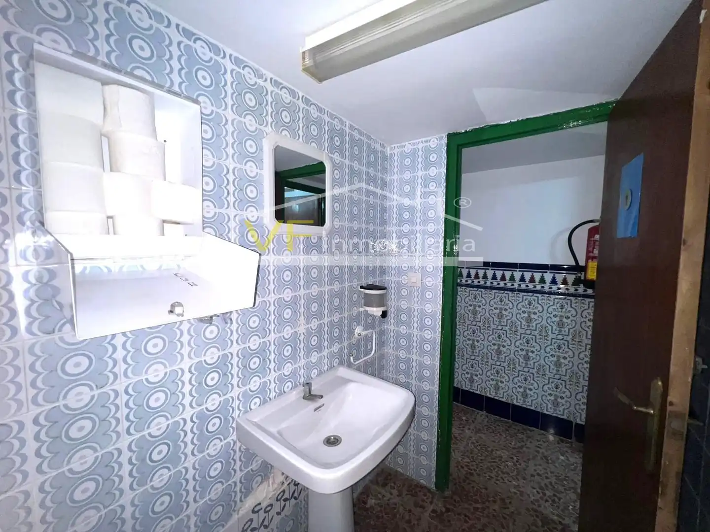 Baño de Local en venta en Málaga con Aire acondicionado