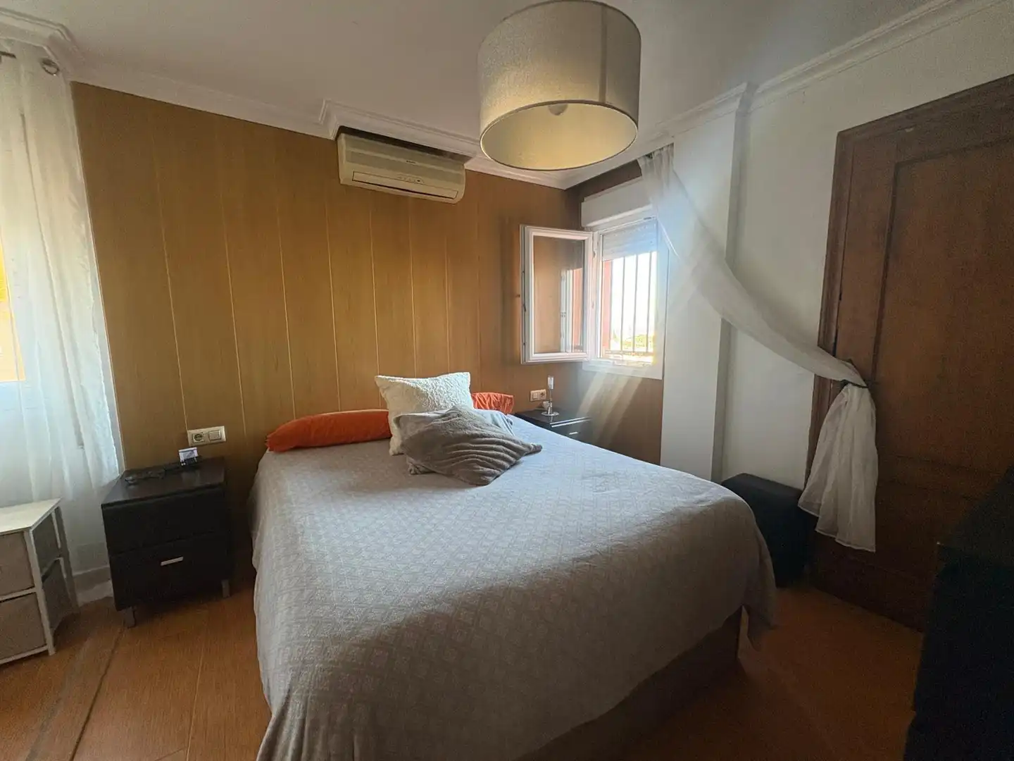 Bedroom of Flat for sale in Algeciras  with Air Conditioner and Heating