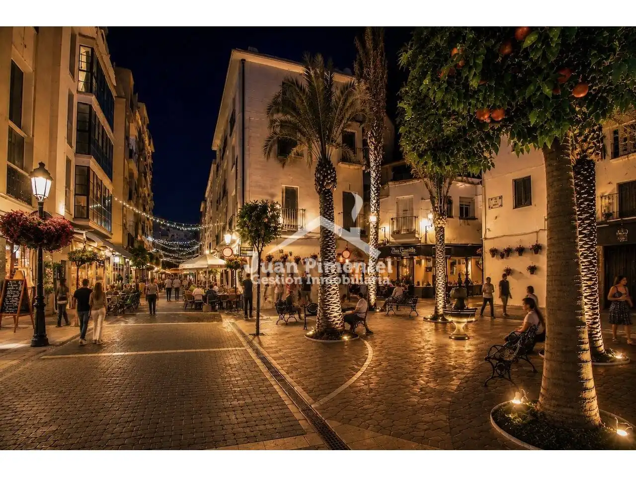 Vista exterior de Apartament en venda en Estepona amb Aire condicionat, Moblat i Balcó