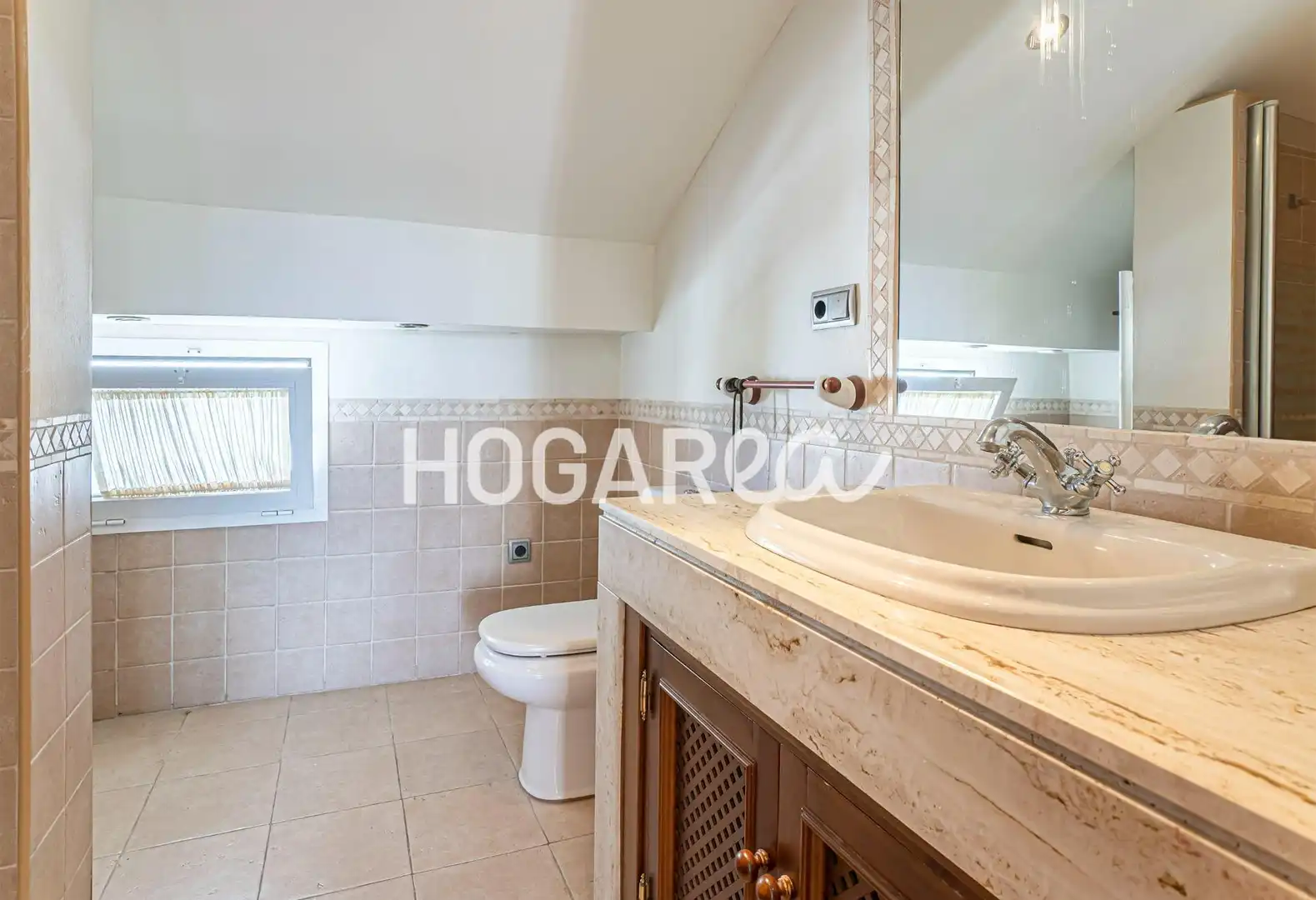 Baño de Casa adosada en venta en Málaga con Aire acondicionado, Calefacción y Terraza