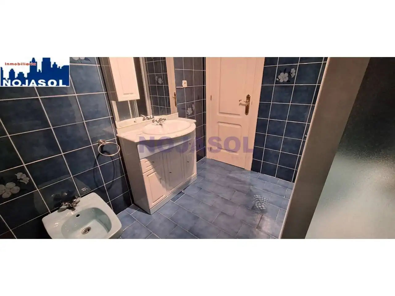 Baño de Piso de alquiler en Noja con Terraza y Amueblado