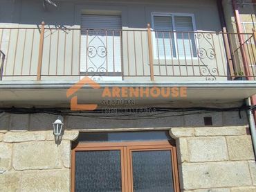 Casa con balcón en venta en Ribadavia