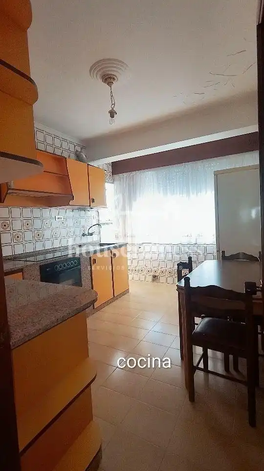 Küche von Wohnung zum Verkauf in Cedeira mit Terrasse, Abstellraum und Möbliert