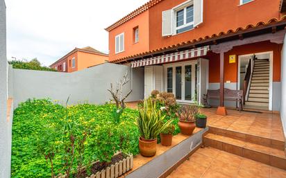 Vista exterior de Casa o xalet en venda en San Cristóbal de la Laguna amb Jardí privat i Terrassa