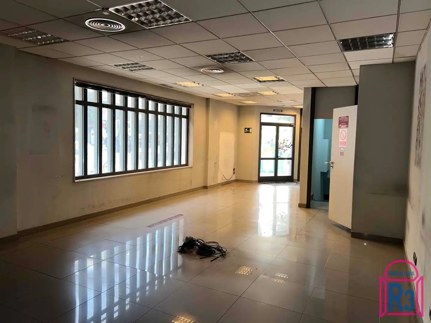 Business premises to rent in Quevedo 27, imagen 5