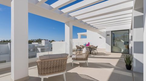Foto 4 de Ático en venta en Guadalobón, Estepona