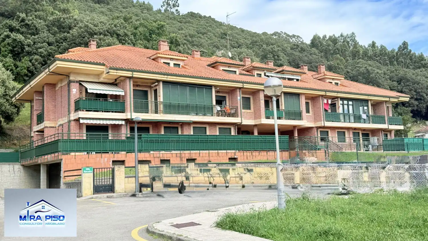 Vista exterior de Dúplex en venta en Argoños  con Calefacción, Terraza y Trastero