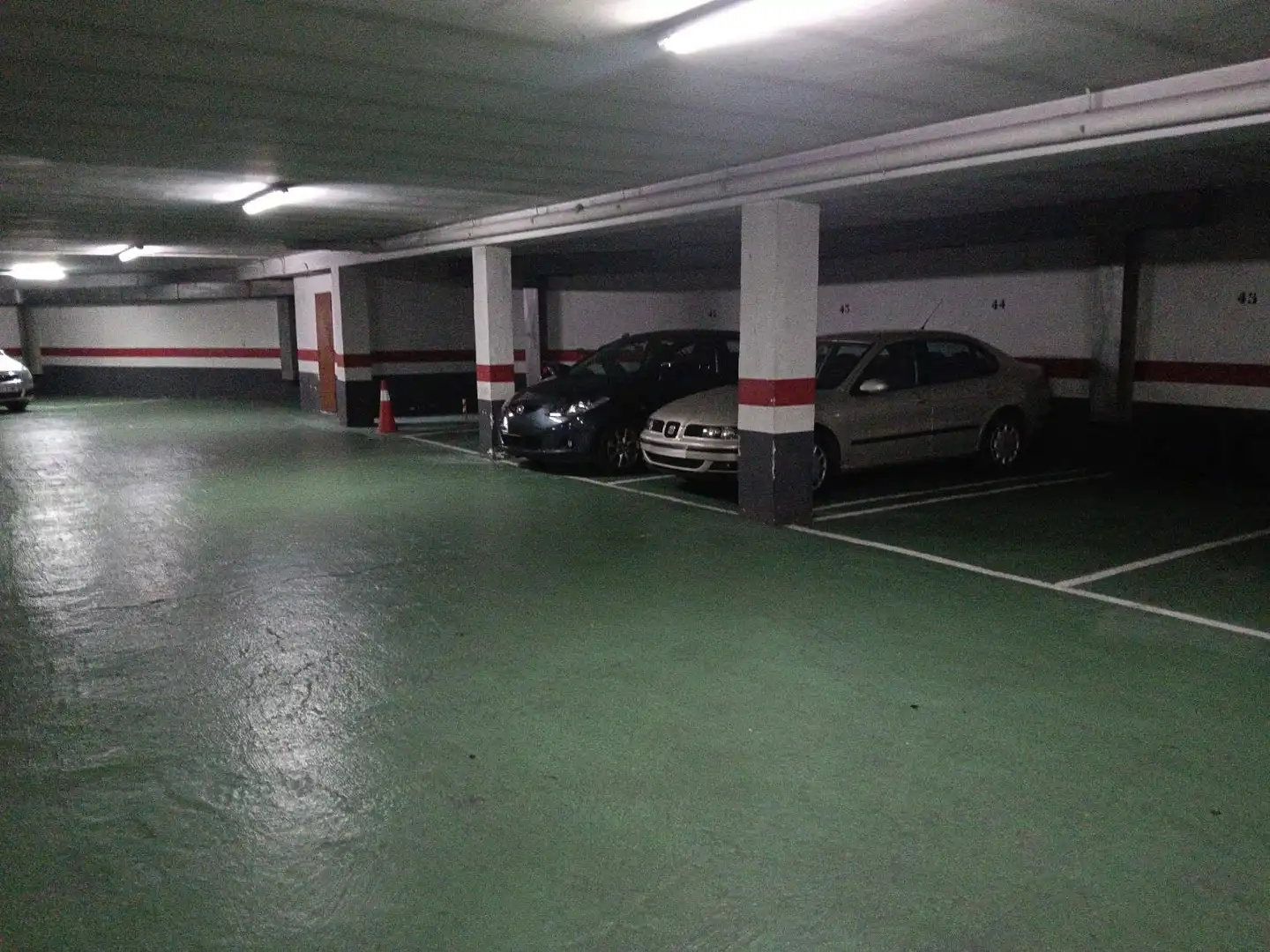 Parking of Flat for sale in Zaragoza  with Heating, Terrace and Furnished