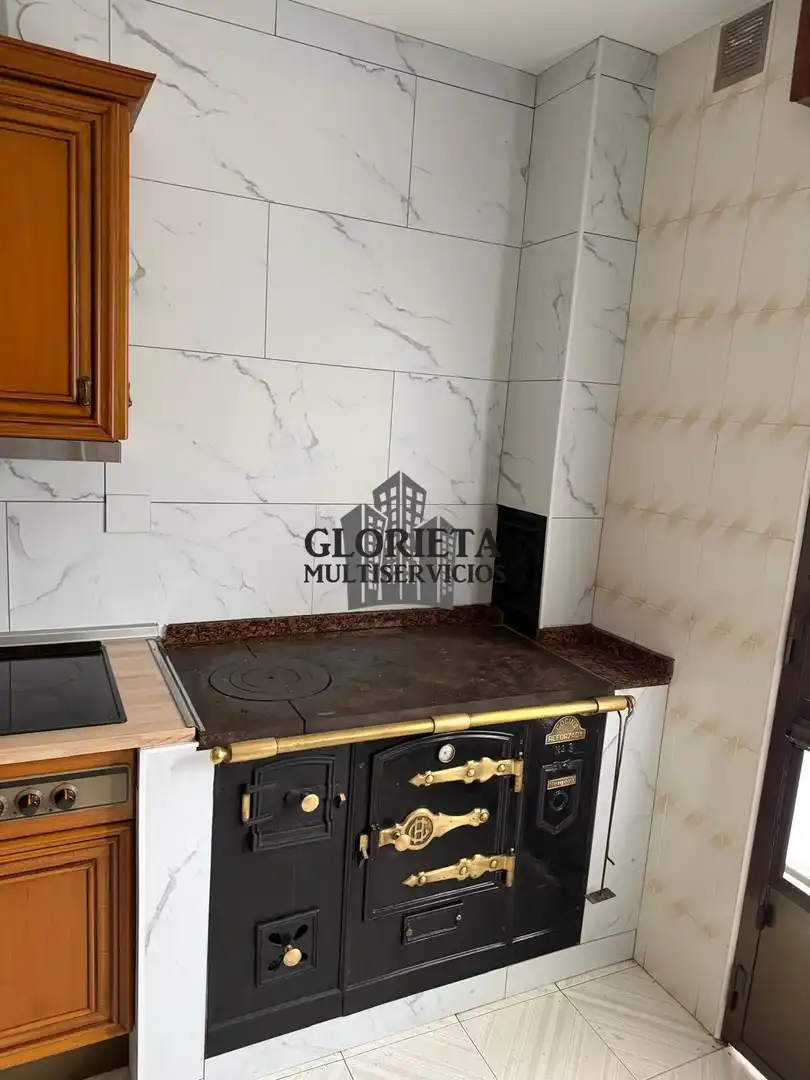 Cocina de Casa o chalet en venta en Trabadelo con Calefacción, Trastero y Amueblado