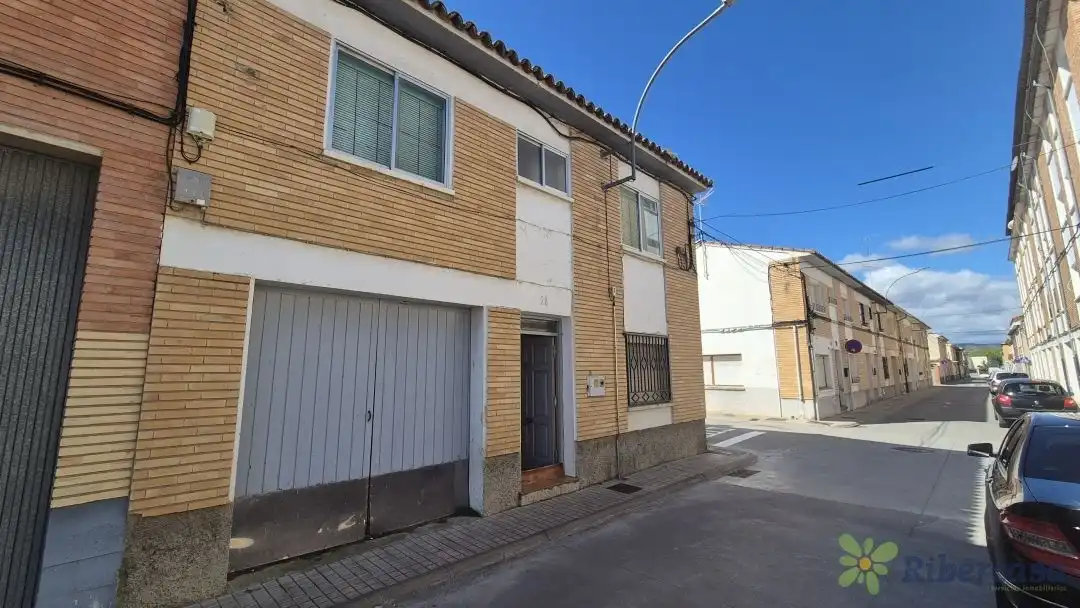 Exterior view of Houses for sale in Cintruénigo  with Heating, Private garden and Terrace