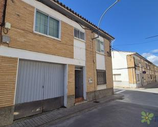 Vista exterior de Casa o xalet en venda en Cintruénigo amb Calefacció, Jardí privat i Terrassa