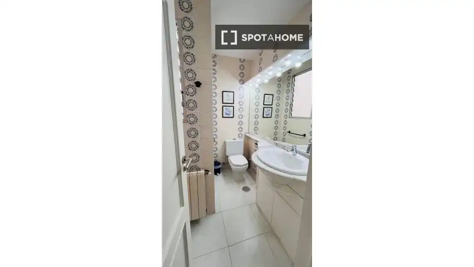 Habitación en Ensanche - Diputación